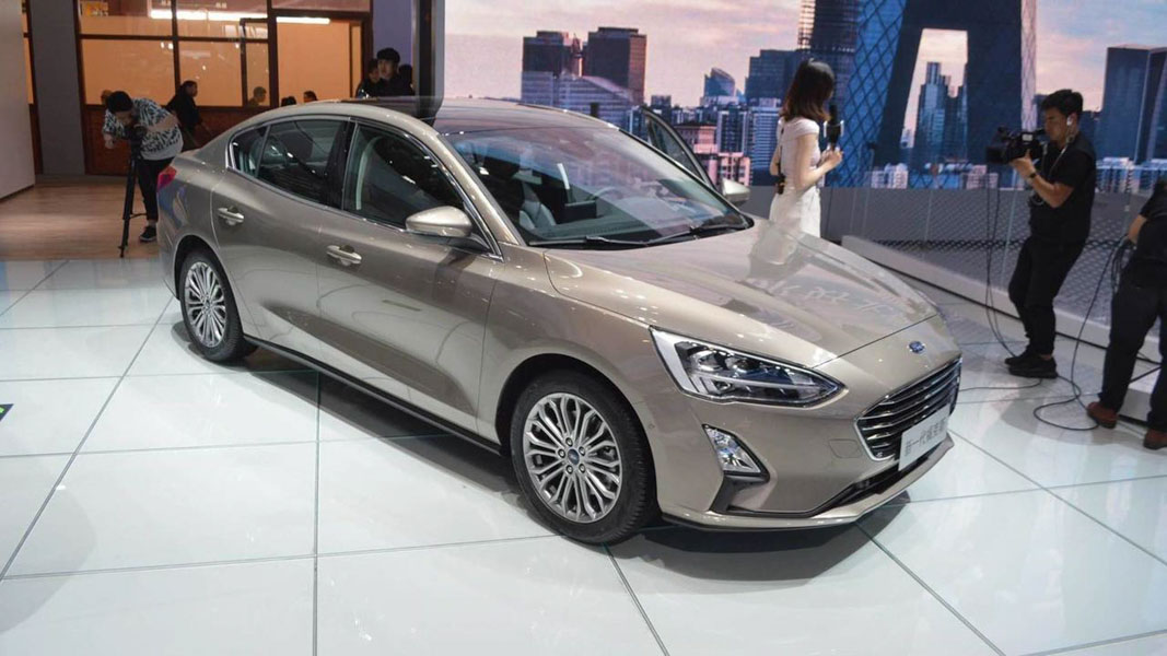 Ford Focus 2019 phiên bản sedan đã đến triển lãm ô tô Bắc Kinh - 1