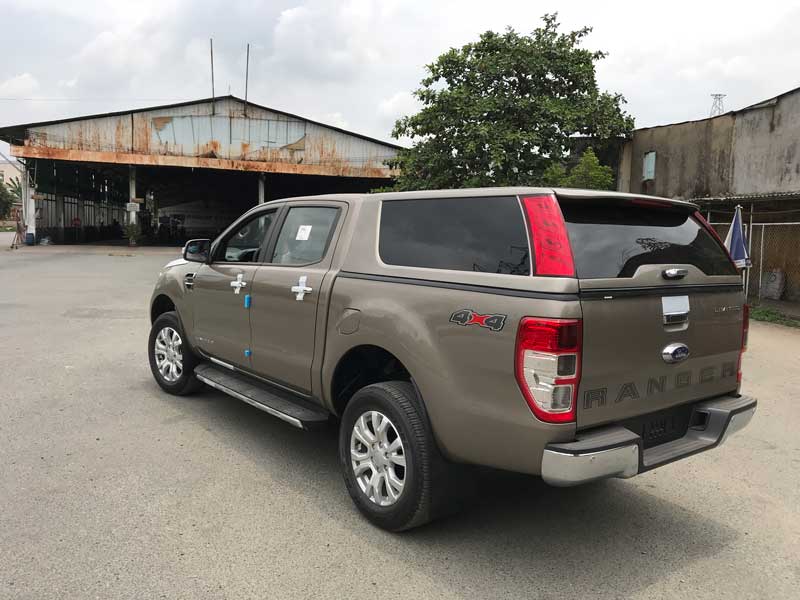 nap thung cao ford ranger xlt limited